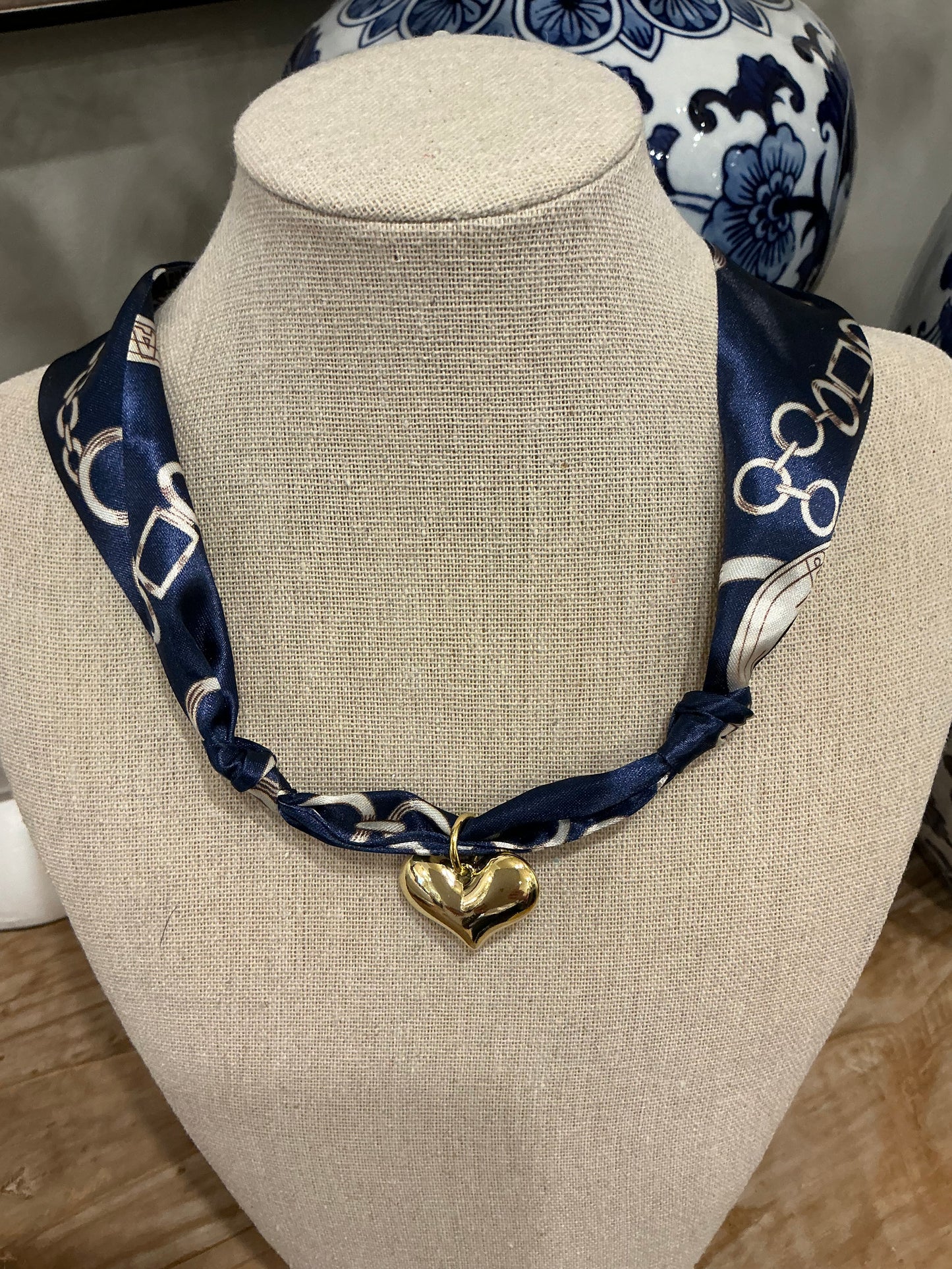 TRENDY SCARF CHARM NECKLACE-1