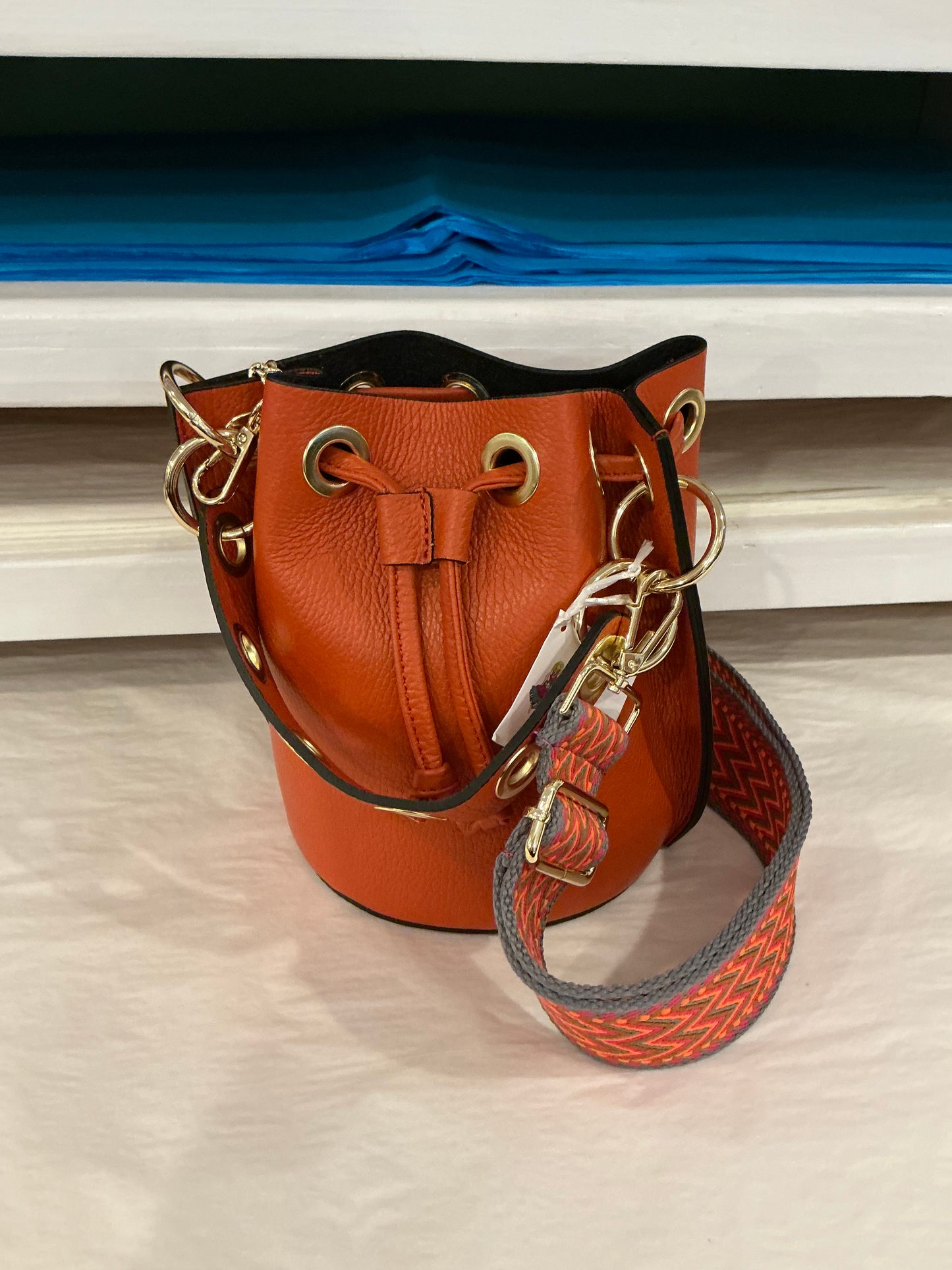LEATHER BUCKET BAG GB0441