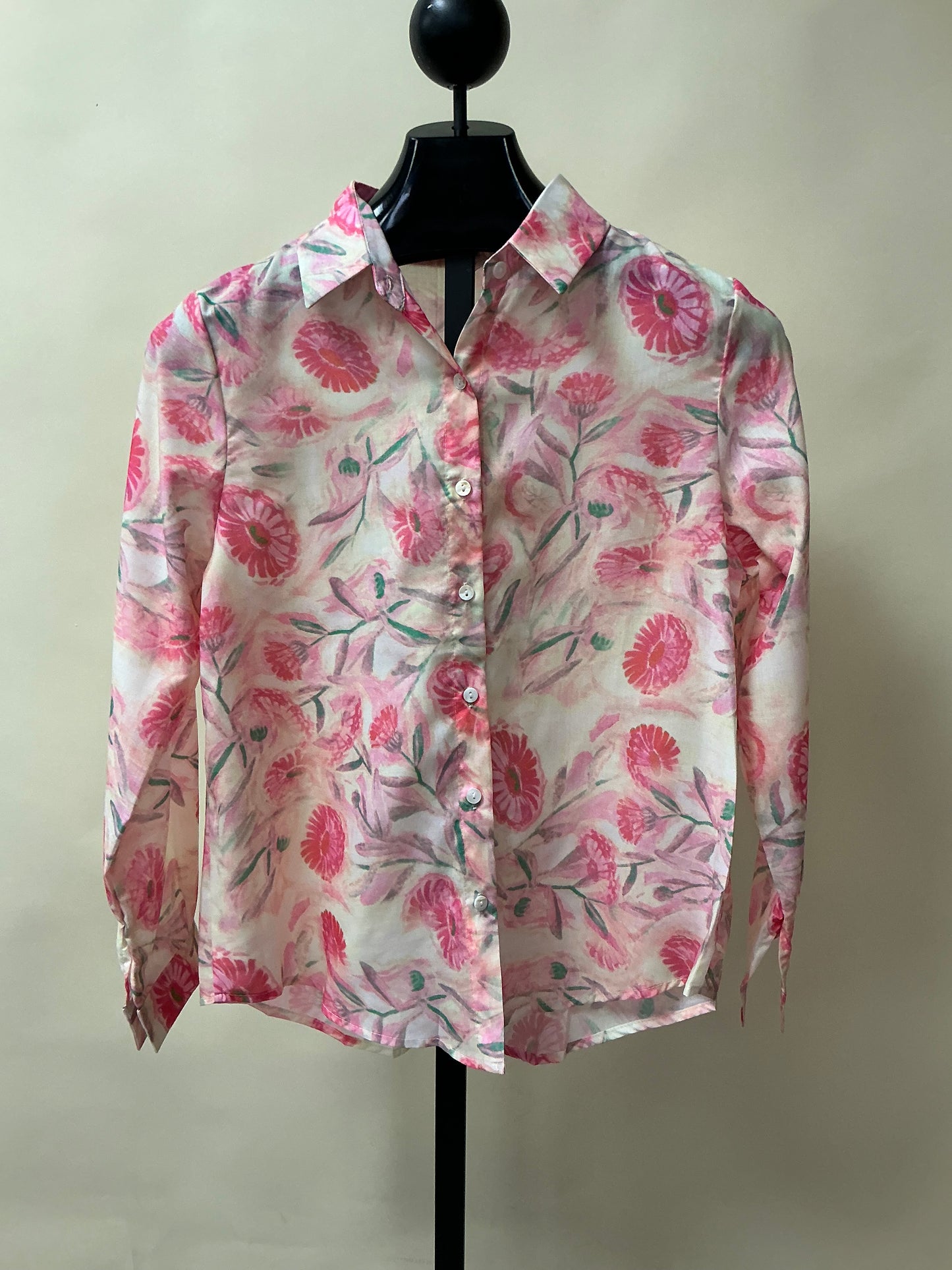 FRENCH PRINTED FLORAL BLOUSE