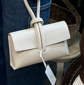 WRISTLET LEATHER BAG GF0467