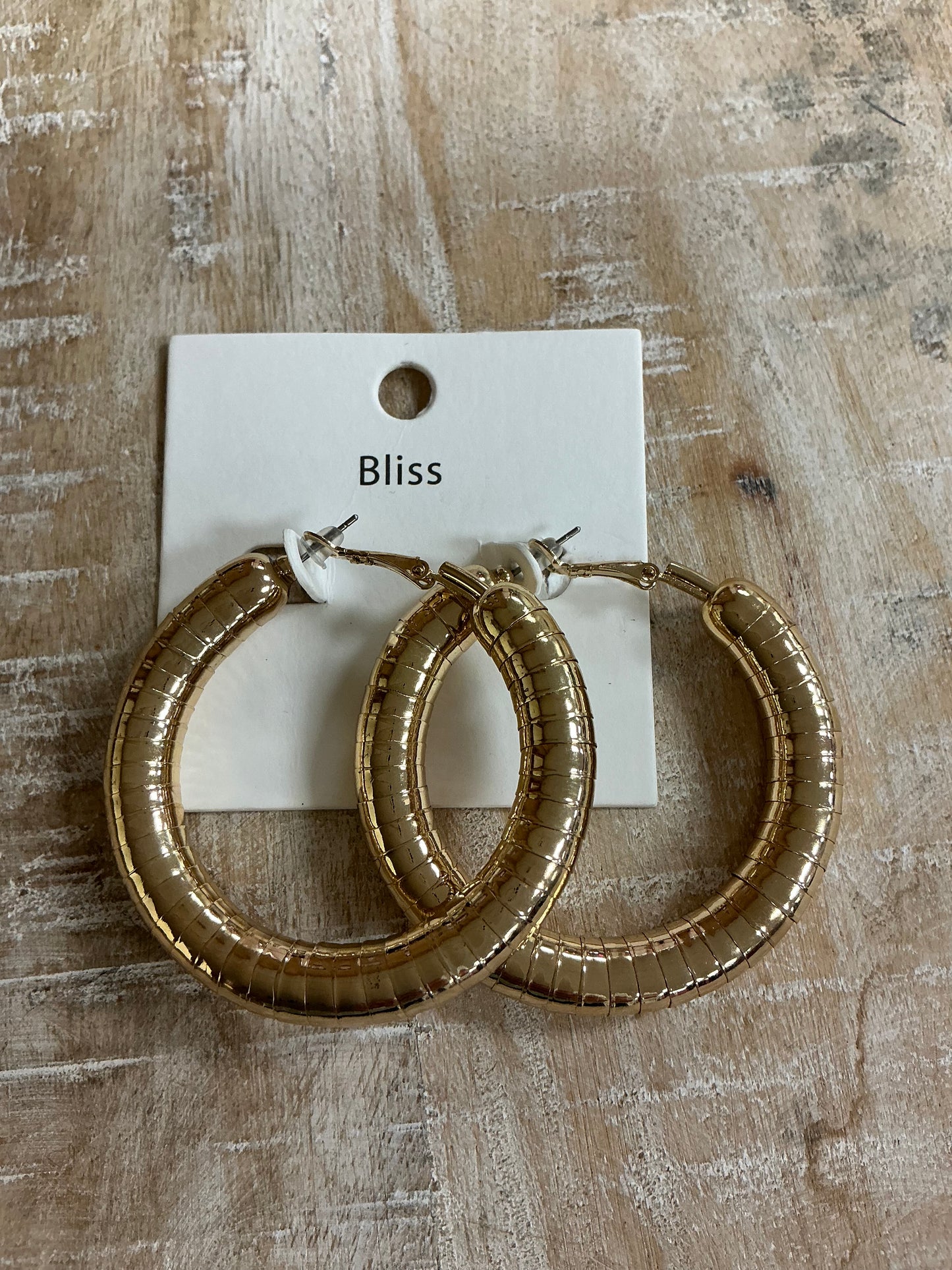 GOLD HOOP EARRING