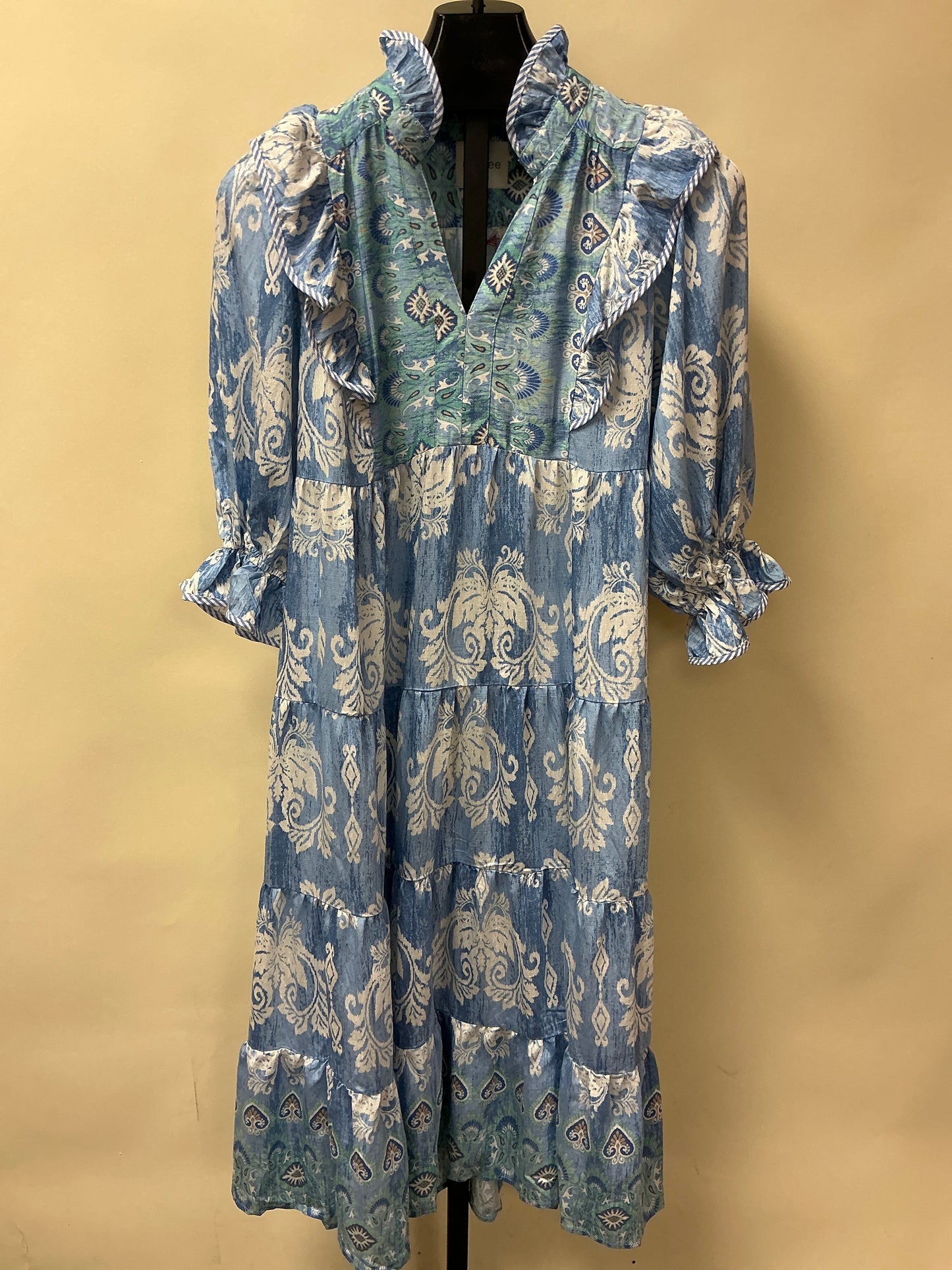 BLUE/WHT MAXI TIERD DRESS
