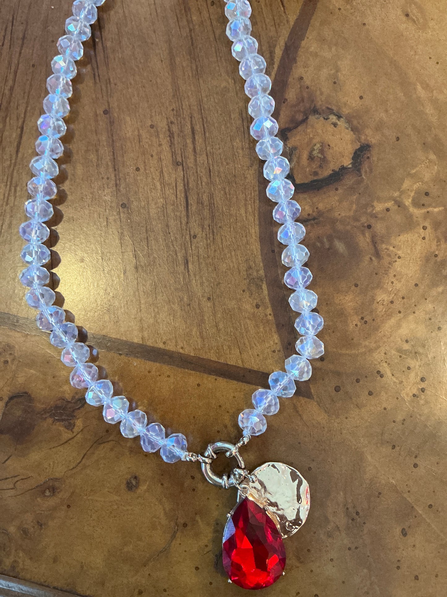 NECKLACE WITH RED STONE