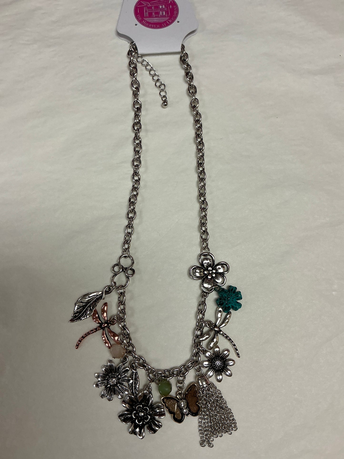 Vintage Charm Neck
