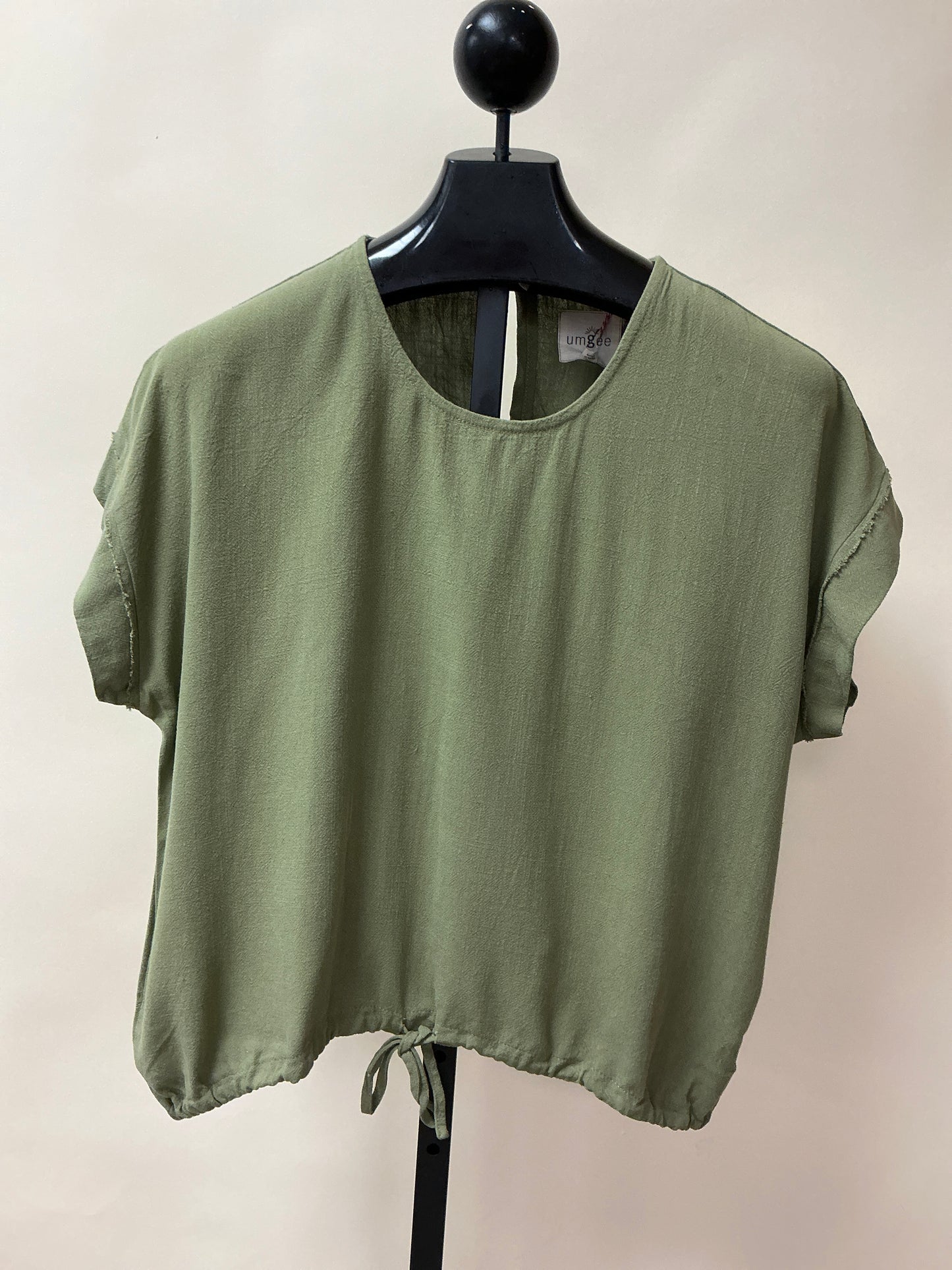 OLIVE SHORT SLV SHIRT