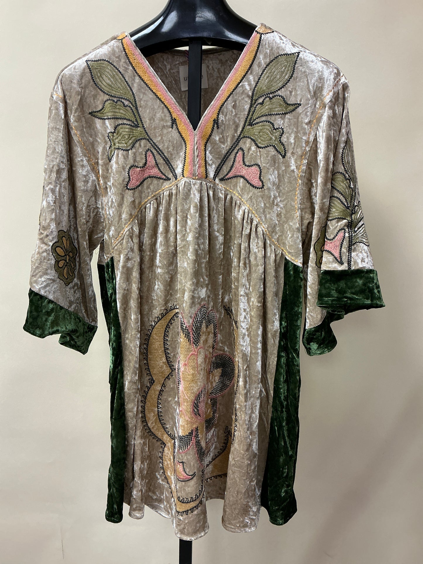 VELVET VNECK DRESS (C5209