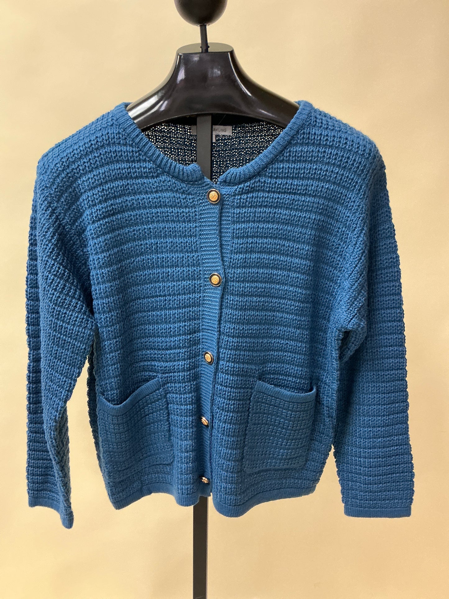 SHORT BUTTON UP SWEATER (W20508601