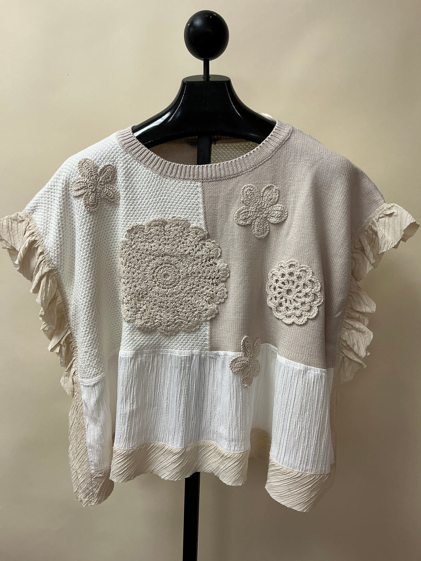 NATURAL MULTI TEXTURED TOP