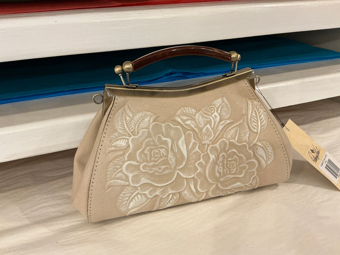 KELMSCOTT CHAULK WHITE