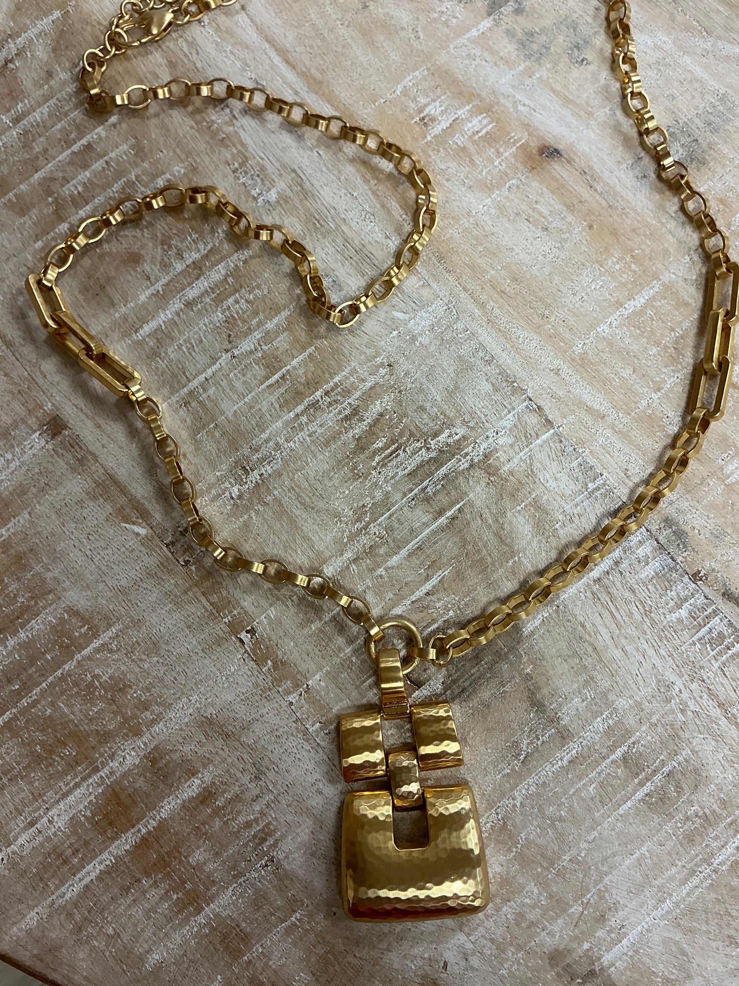 DAUPHIN GB LONG NECKLACE