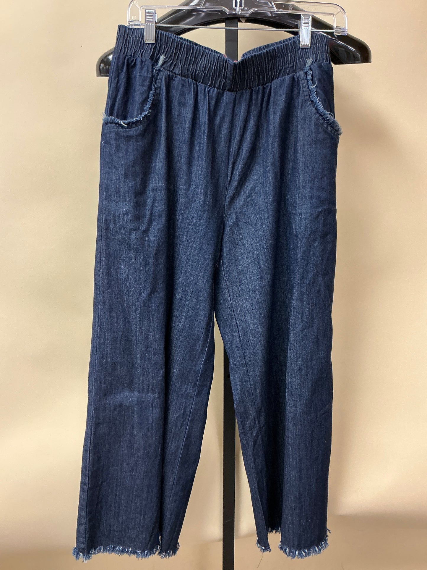 PANT W/FRINGED HEM