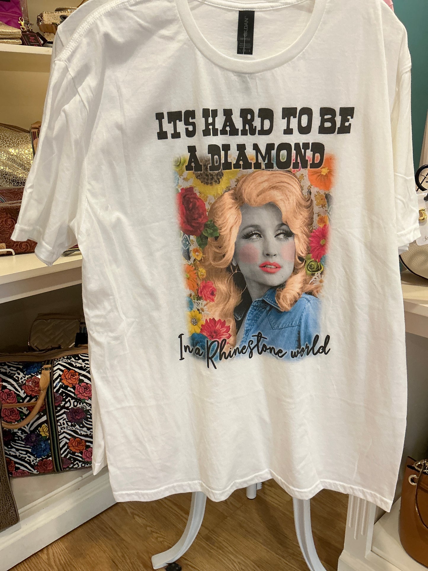 GRAPHIC TEE SHIRTS