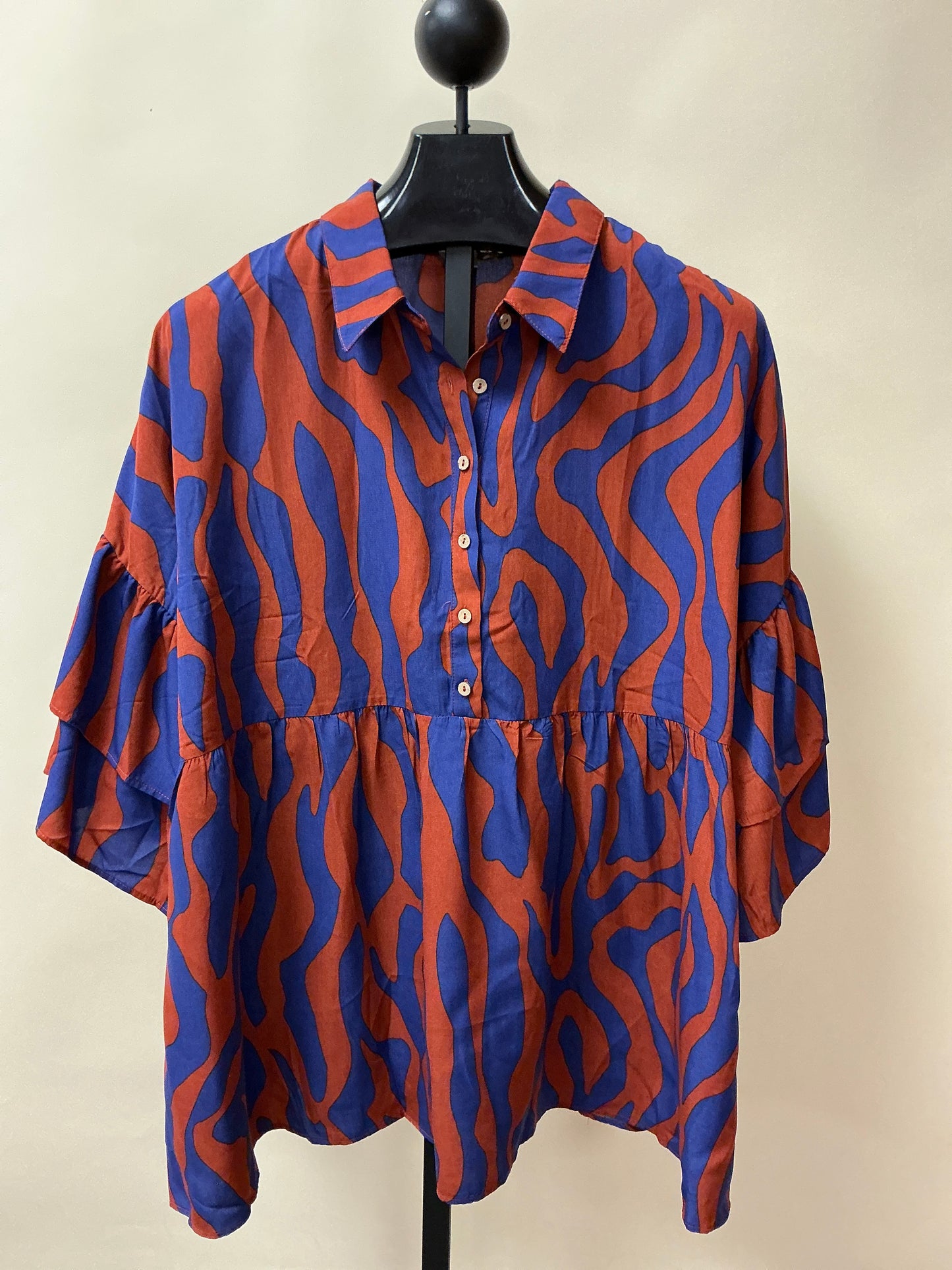 RUFFLE SLV BUTTON UP (ET70908X