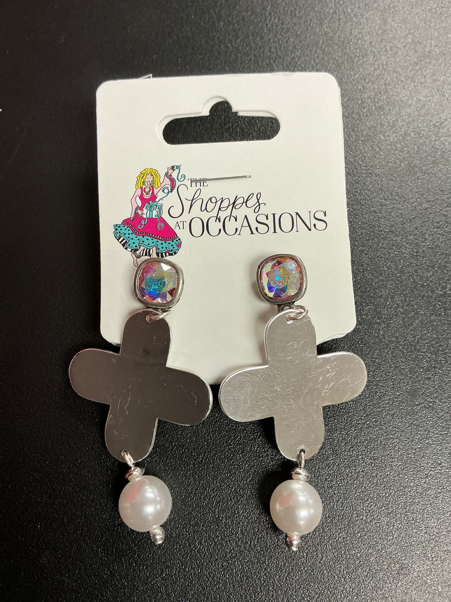 SILVER CROSS W/PEARL& RHINESTONE