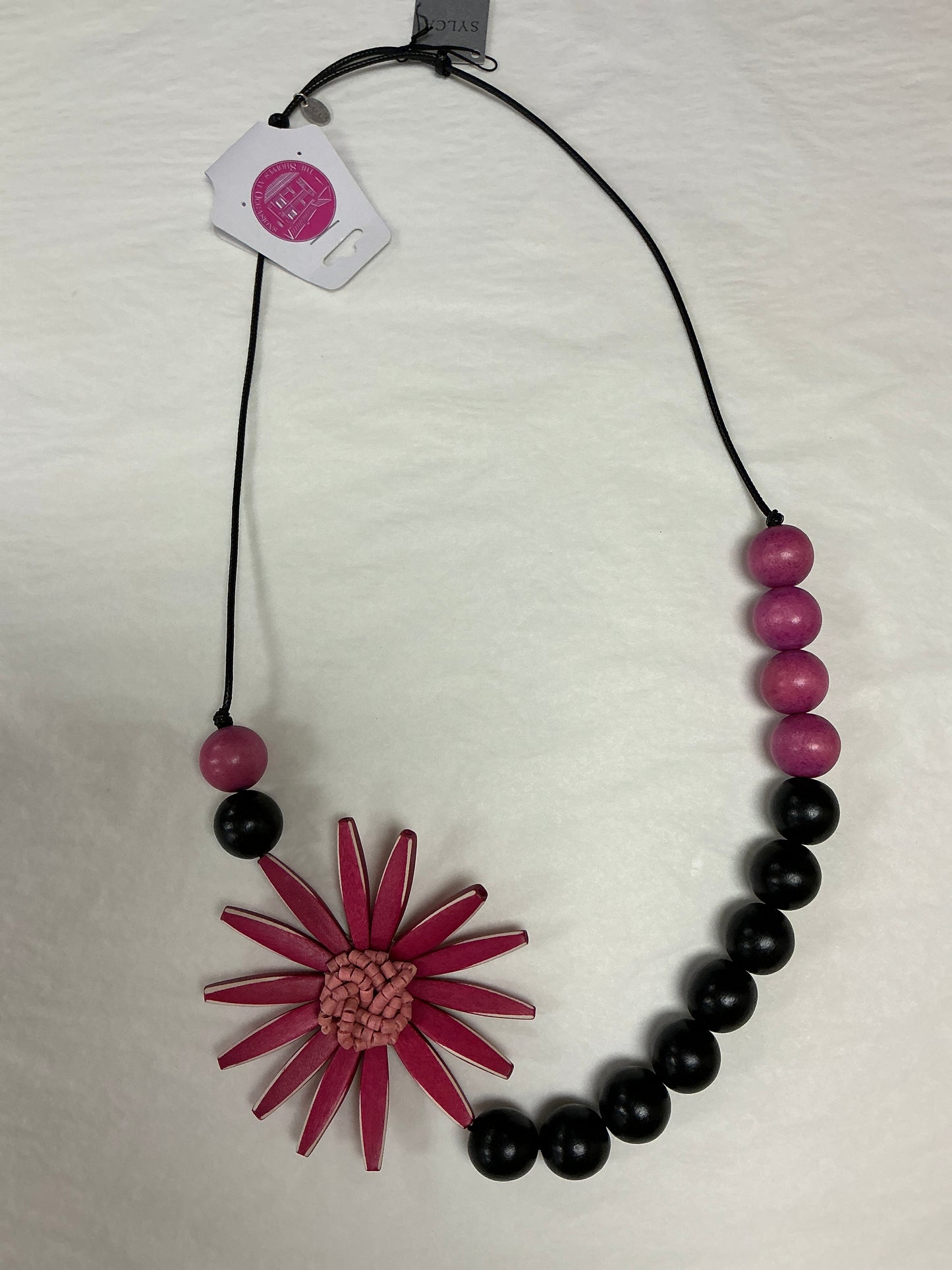 CHUNKY MAGENTA FLOWER STATEMENT