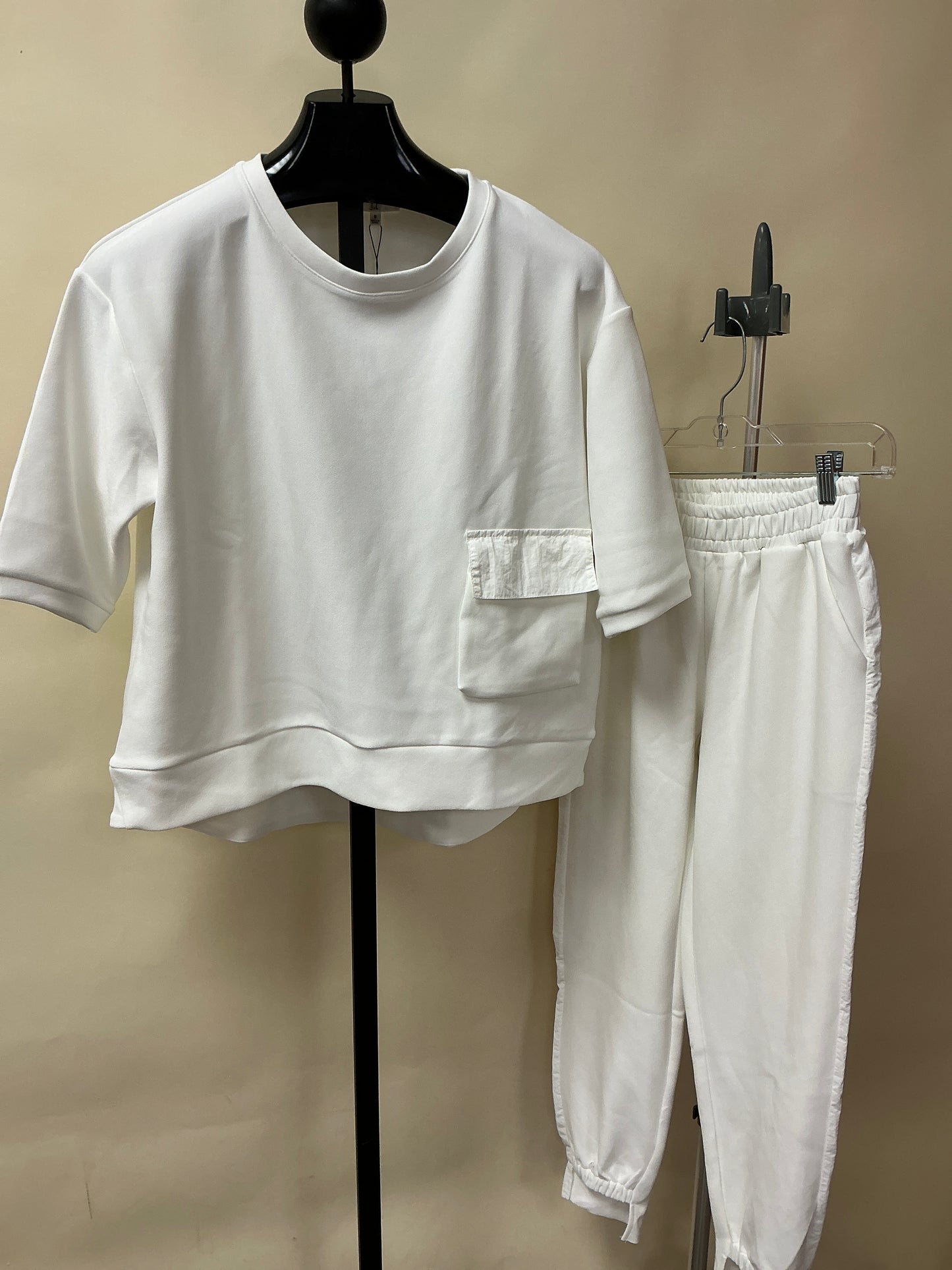 KAREN WHT KNIT CREPE SET