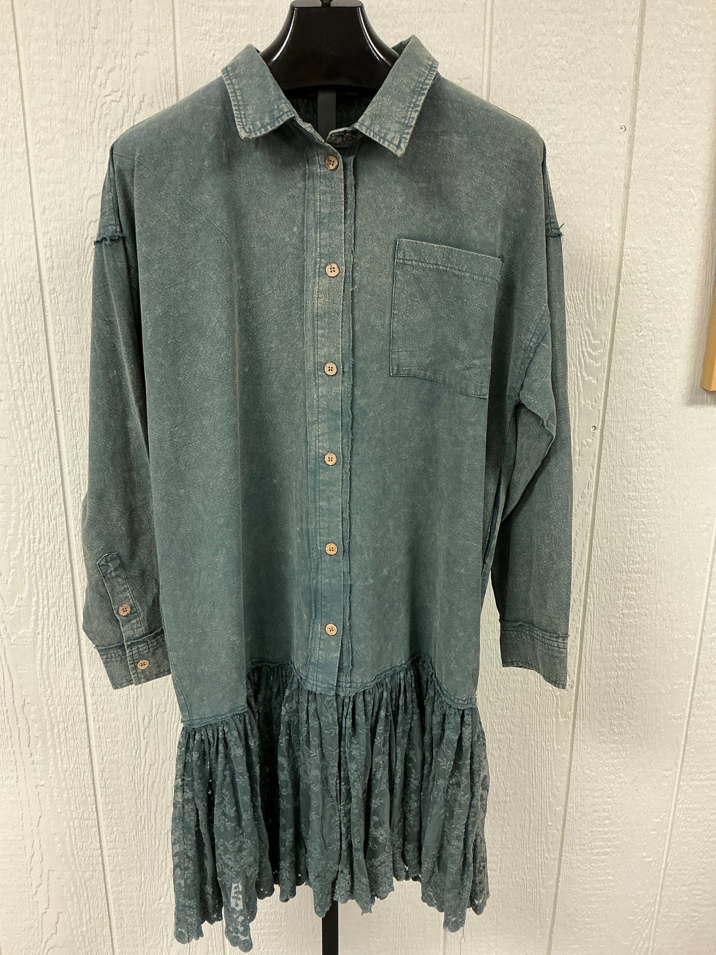 RUFFLE HEM SHIRT DRESS TOP