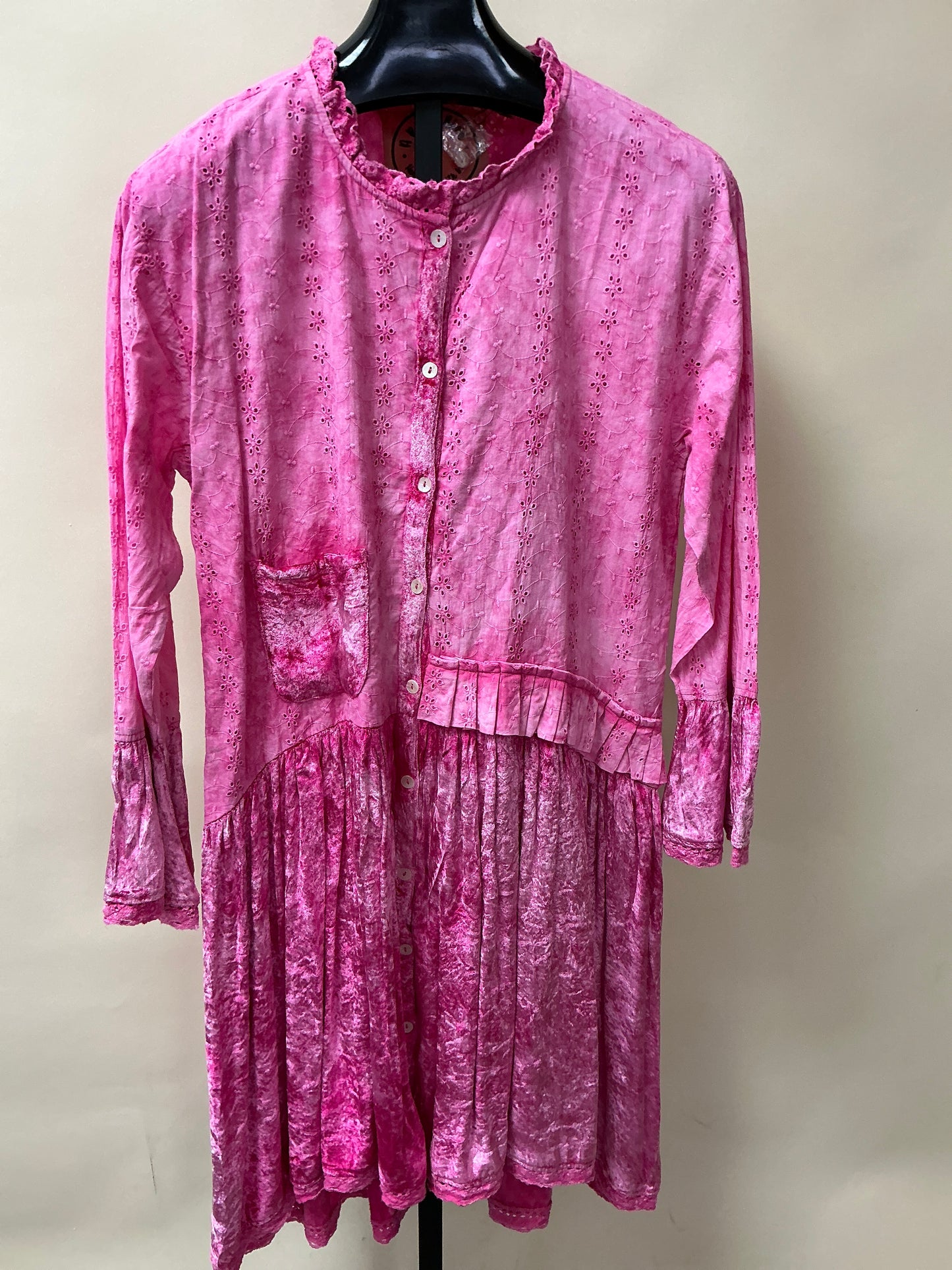 MAGENTA EYELET DRESS (08216