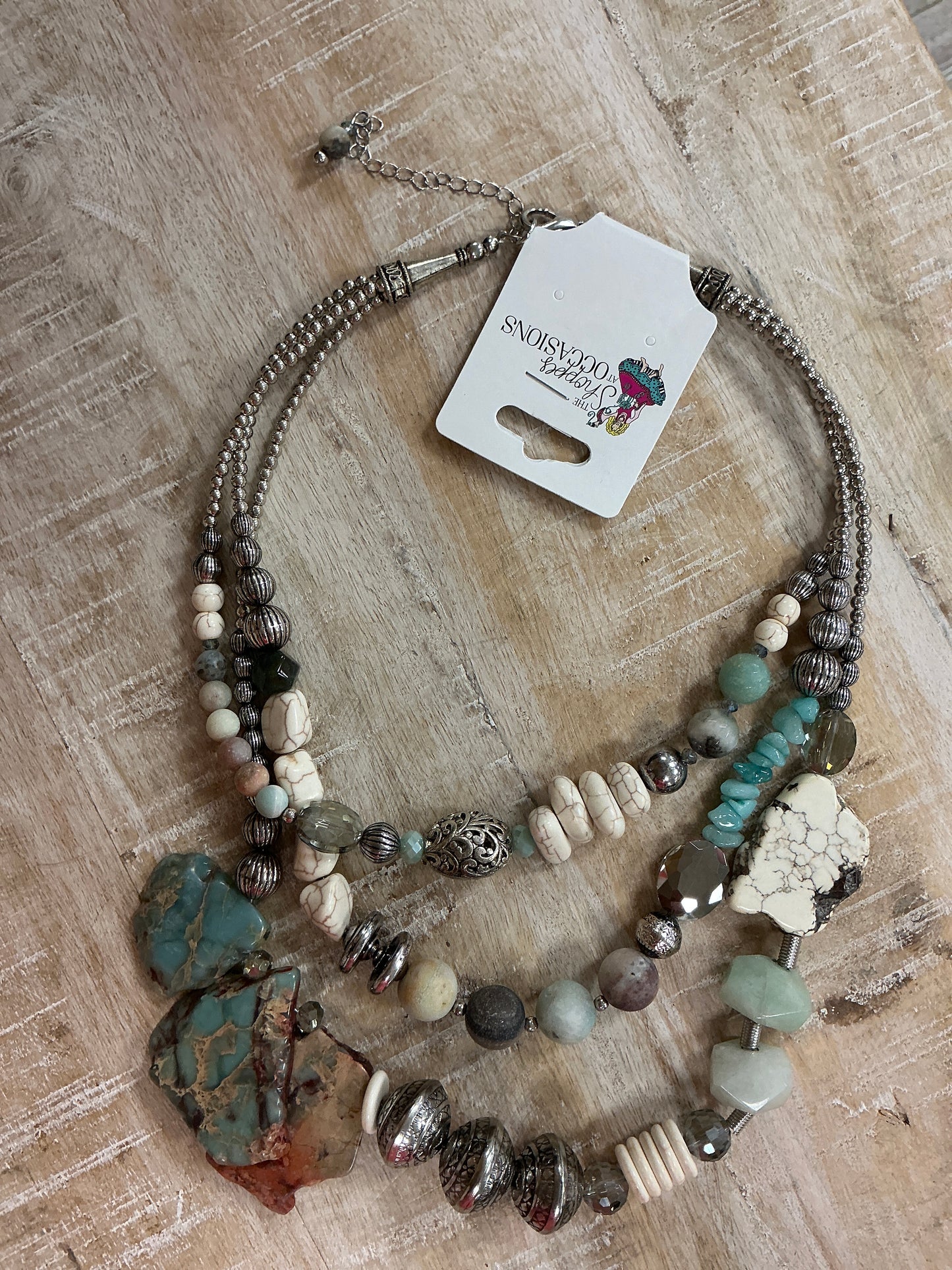NATURAL STONE/BEAD NECKLACE