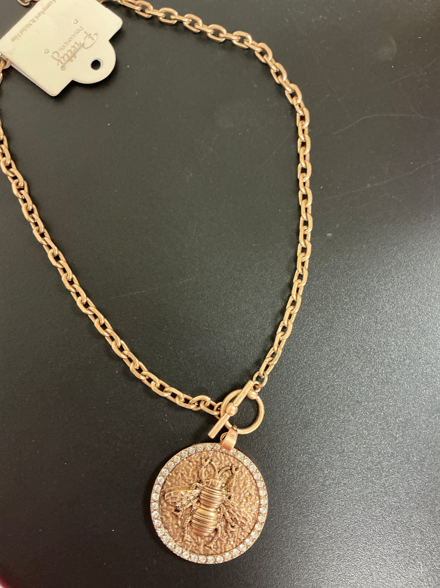 LG RHINESTONE BEE COIN PENDANT NCK