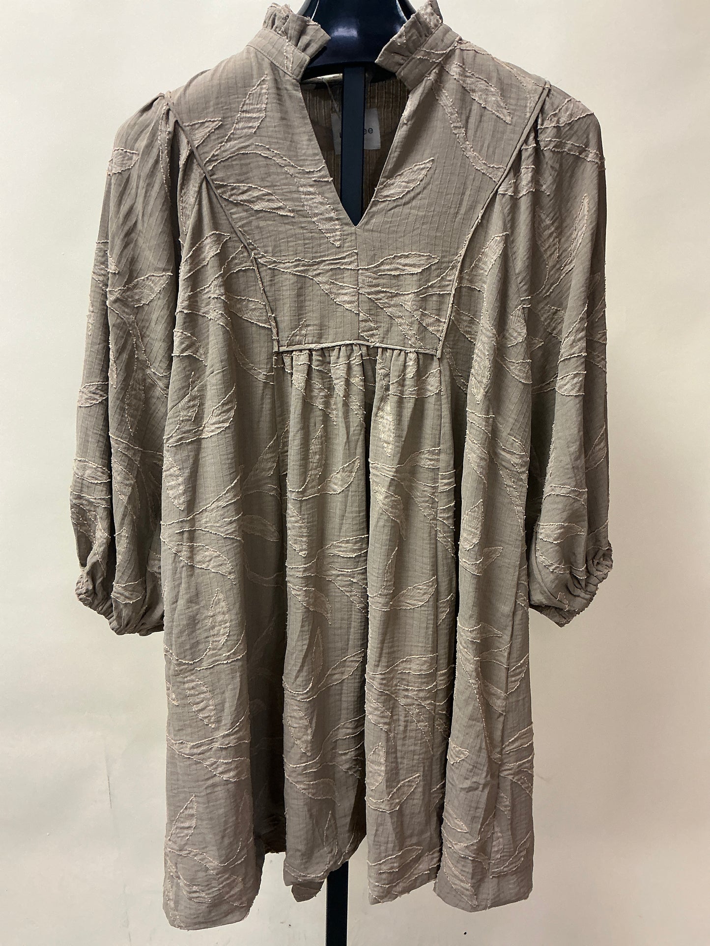 V-NCK, BUBBLE SLV, BROCADE DRESS
