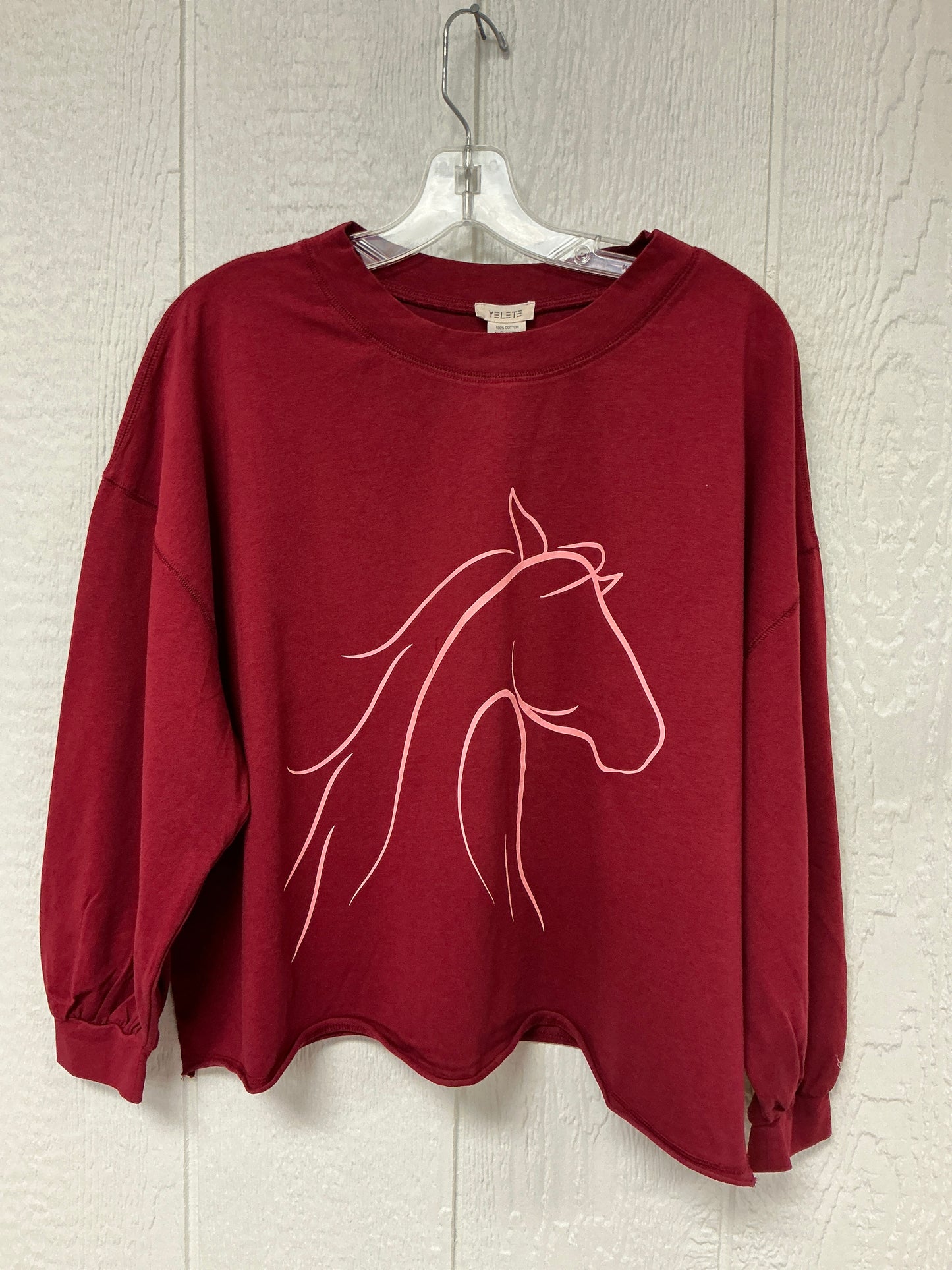 SPIRITED HORSE GRAPHIC TOP