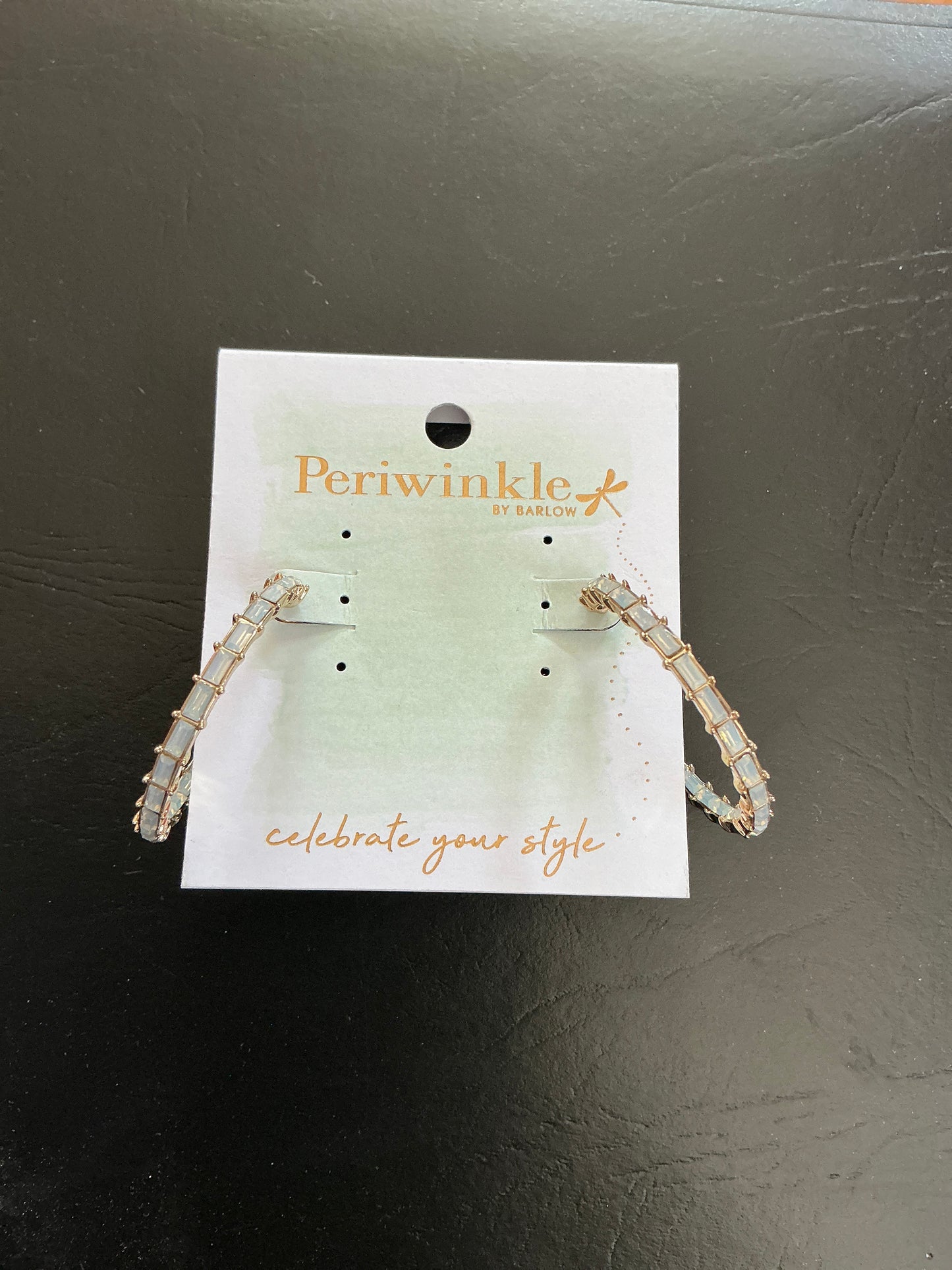 GOLD W/OPEN RESIN HOOP EARR