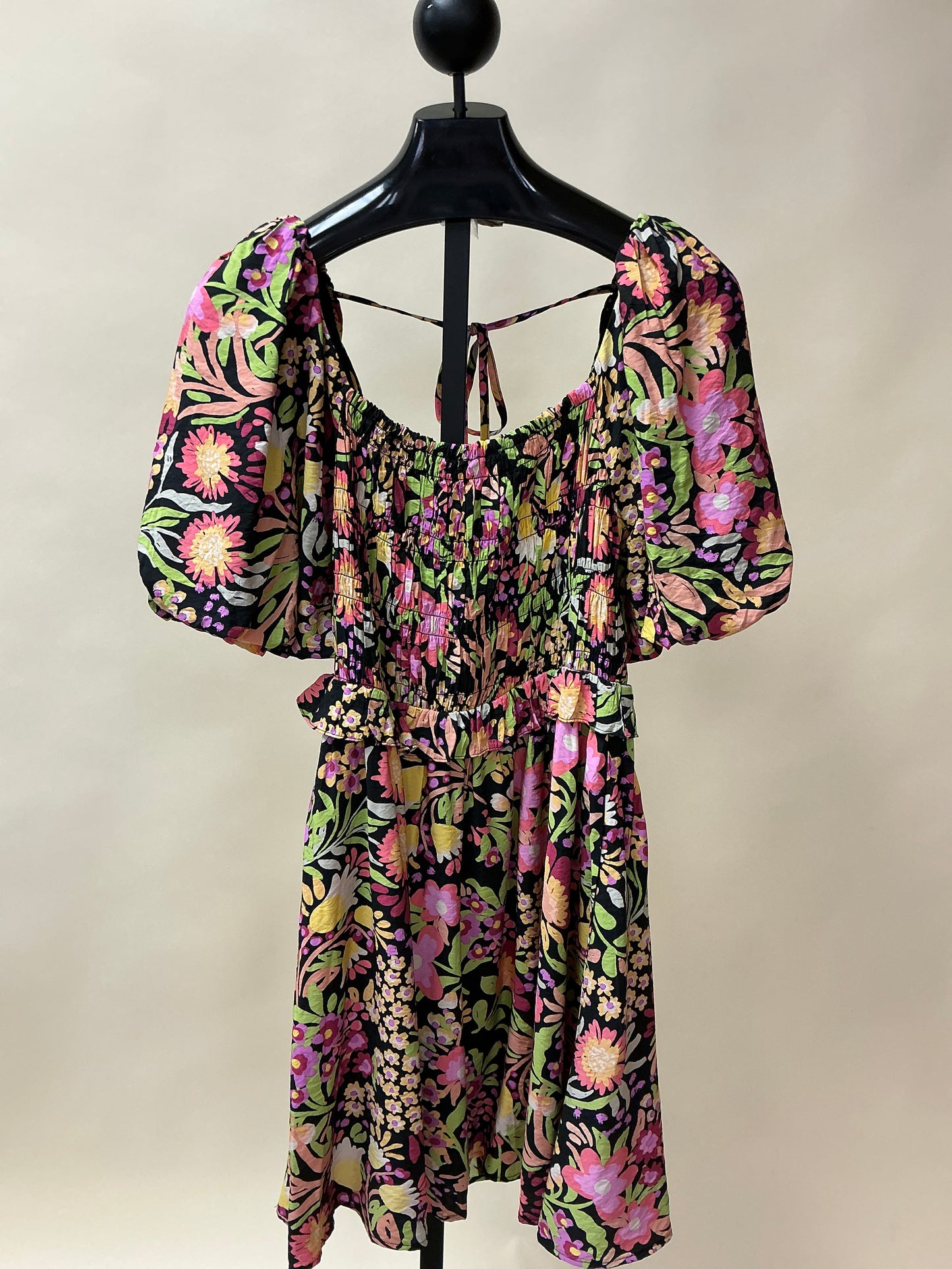 BLOOMING BEAUTY TASSEL TIE-BACK DRESS (PLUS)-PP