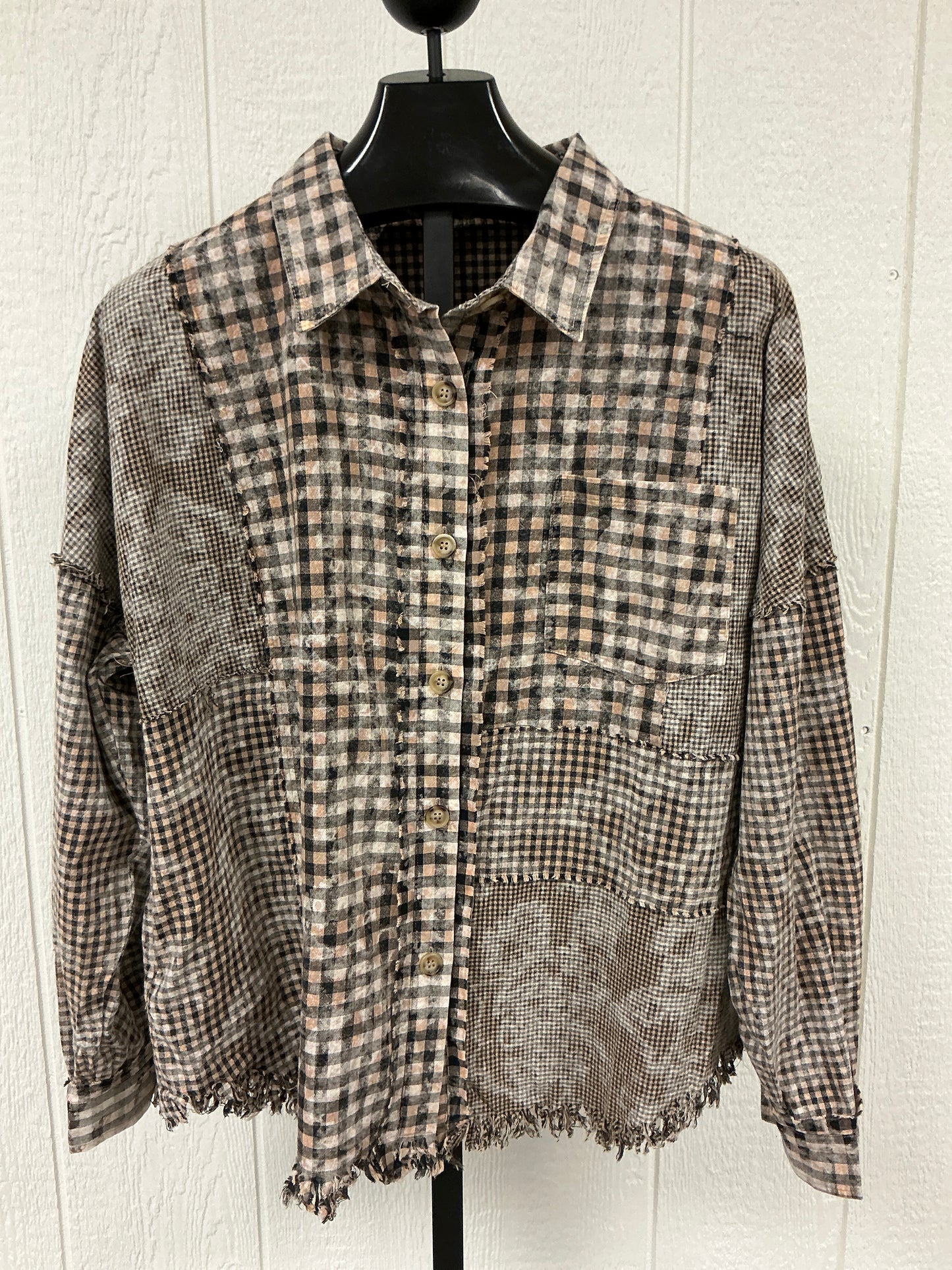 BLK WASHED PLAID BUTTON SHIRT