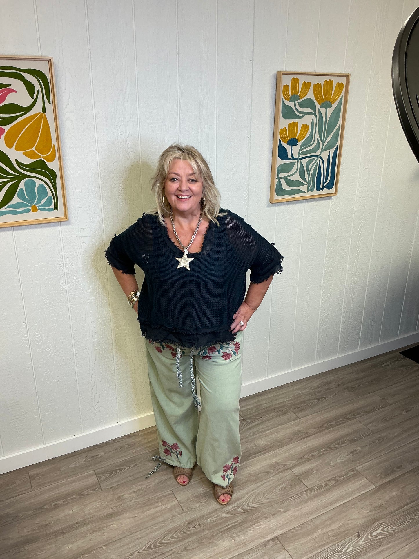 EMB DETAIL PANT W/WAIST TIE