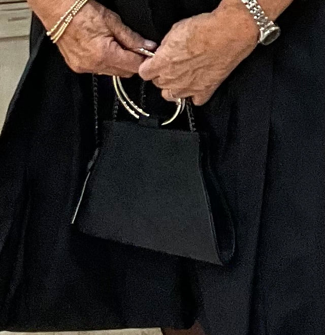 LUCY SHIMMER WRISTLET