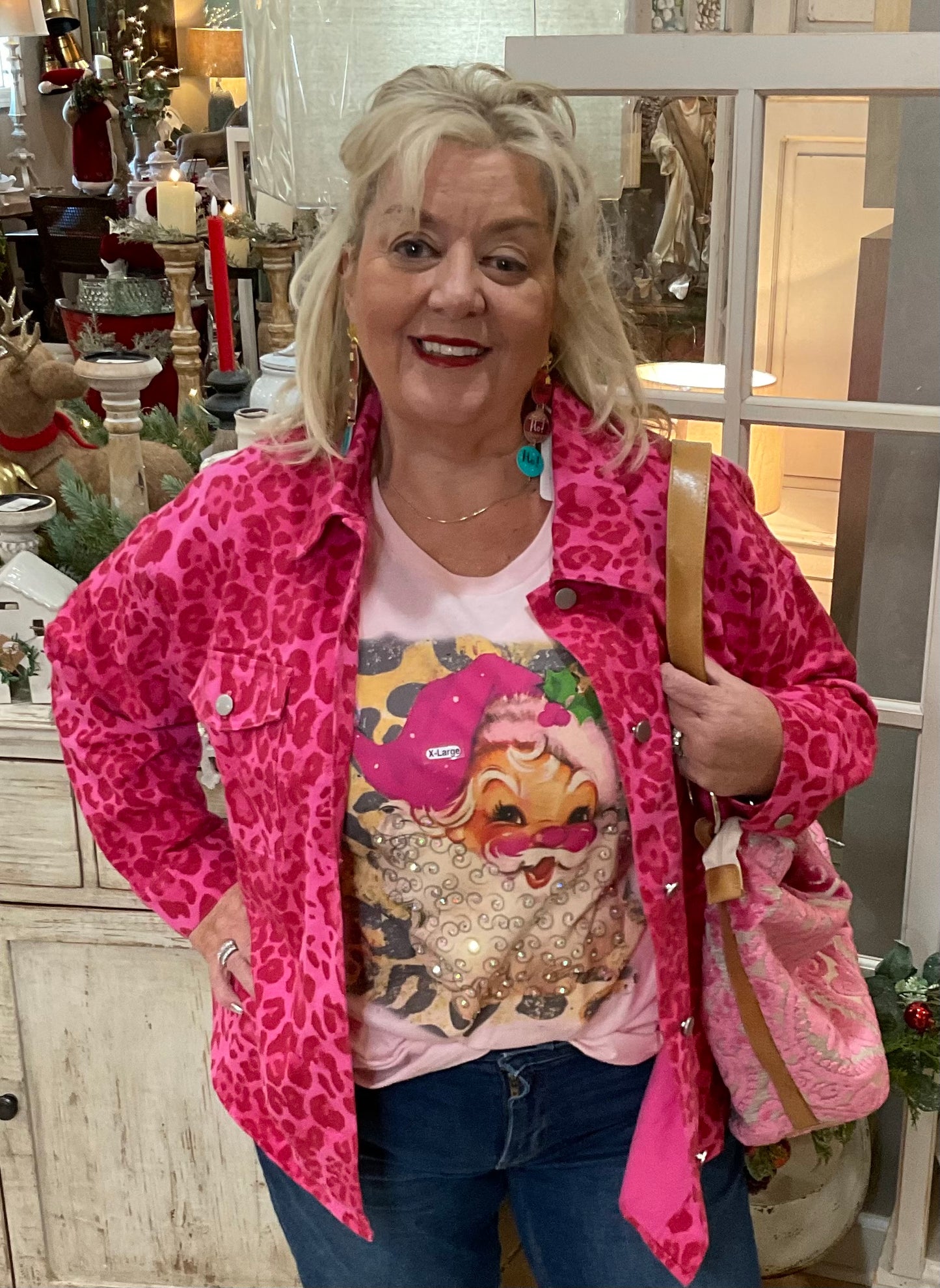 PINK VINTAGE SANTA TEE