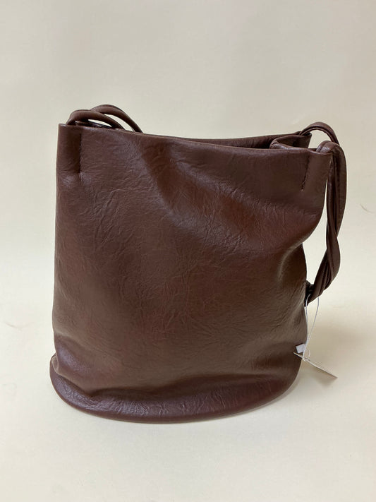 SHOULDER HANDBAG