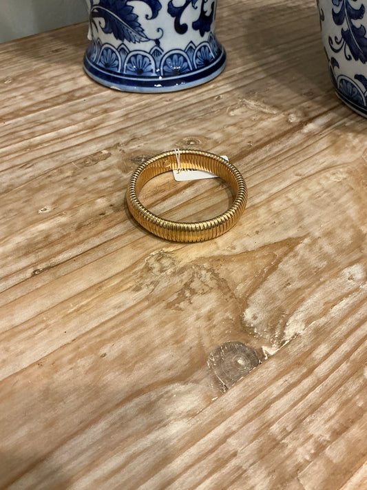 GOLD BRACELET