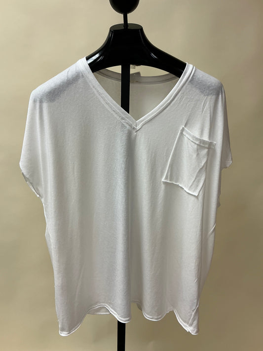 V-NECK FRONT POCKET TEE (UKT254