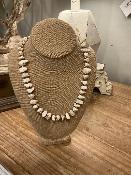 GEMSTONE NECKLACE