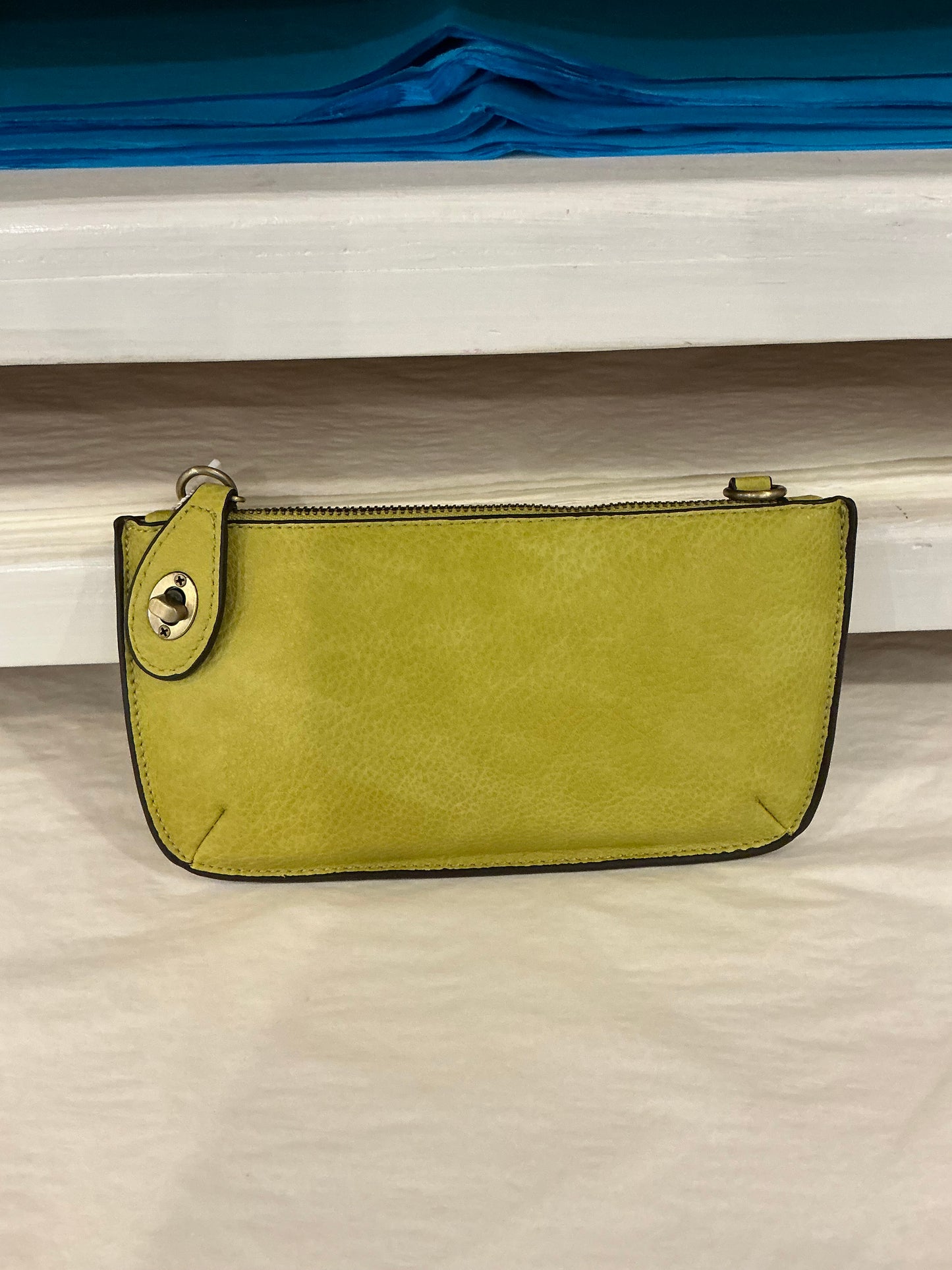 CROSSBODY WRISTLET CLUTCH