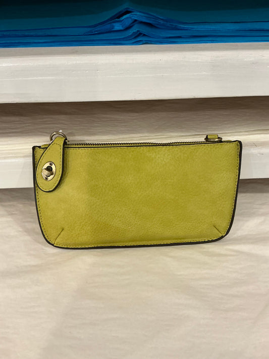 CROSSBODY WRISTLET CLUTCH
