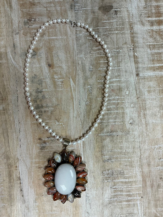 PENDANT NECKLACE PEARL