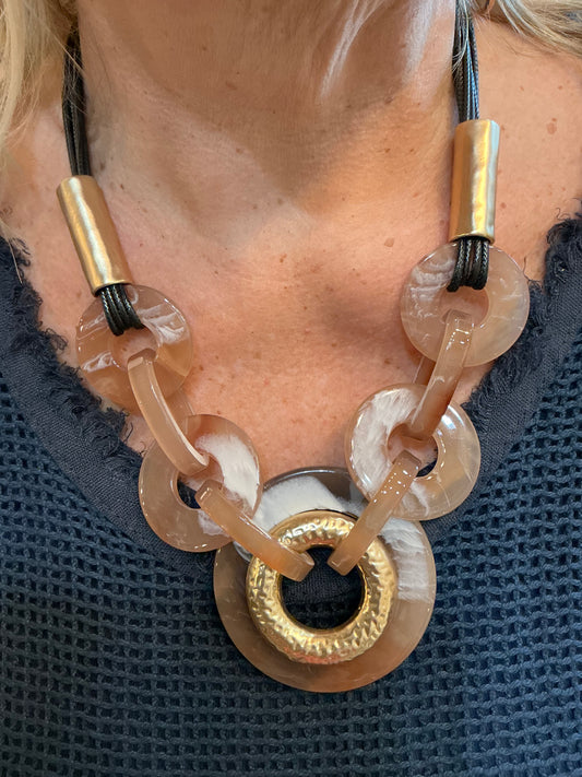 NECKLACE - BROWN/GOLD