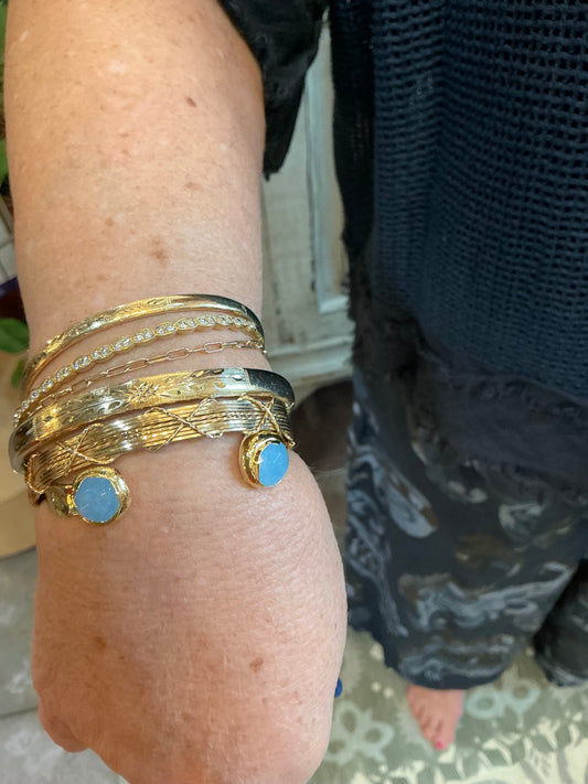 CUFF BRACELET