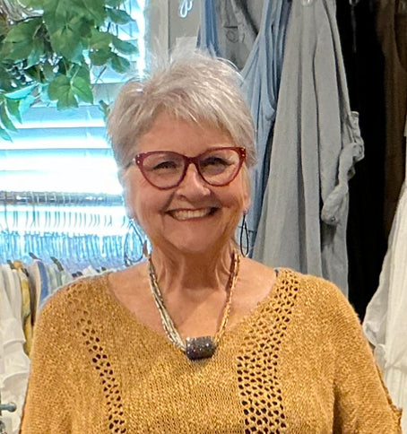 CHUNKY BEADED CYCLINDER W/ANIMAL PRINT NCK