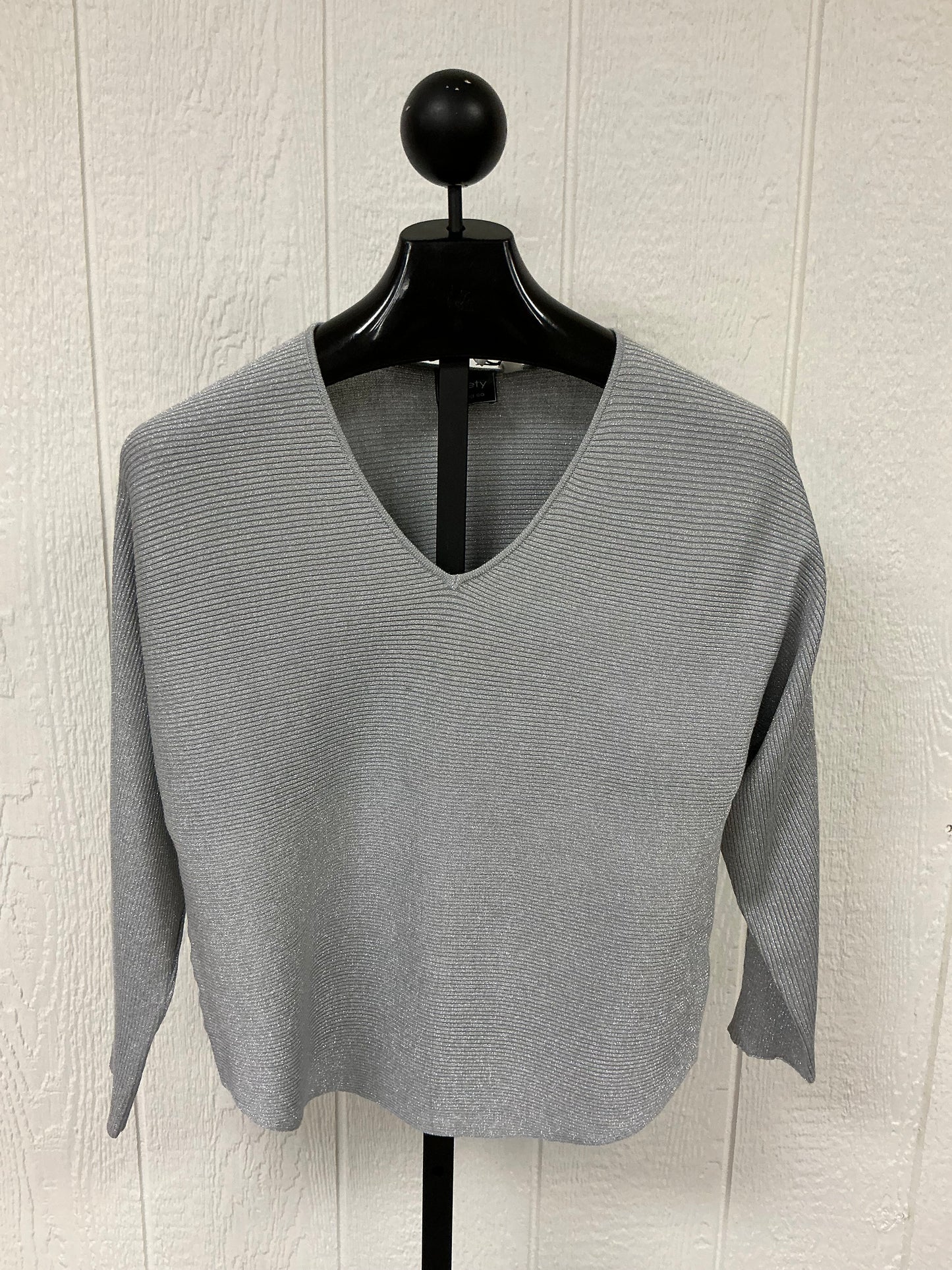 METALLIC WEAVED V/NCK TOP