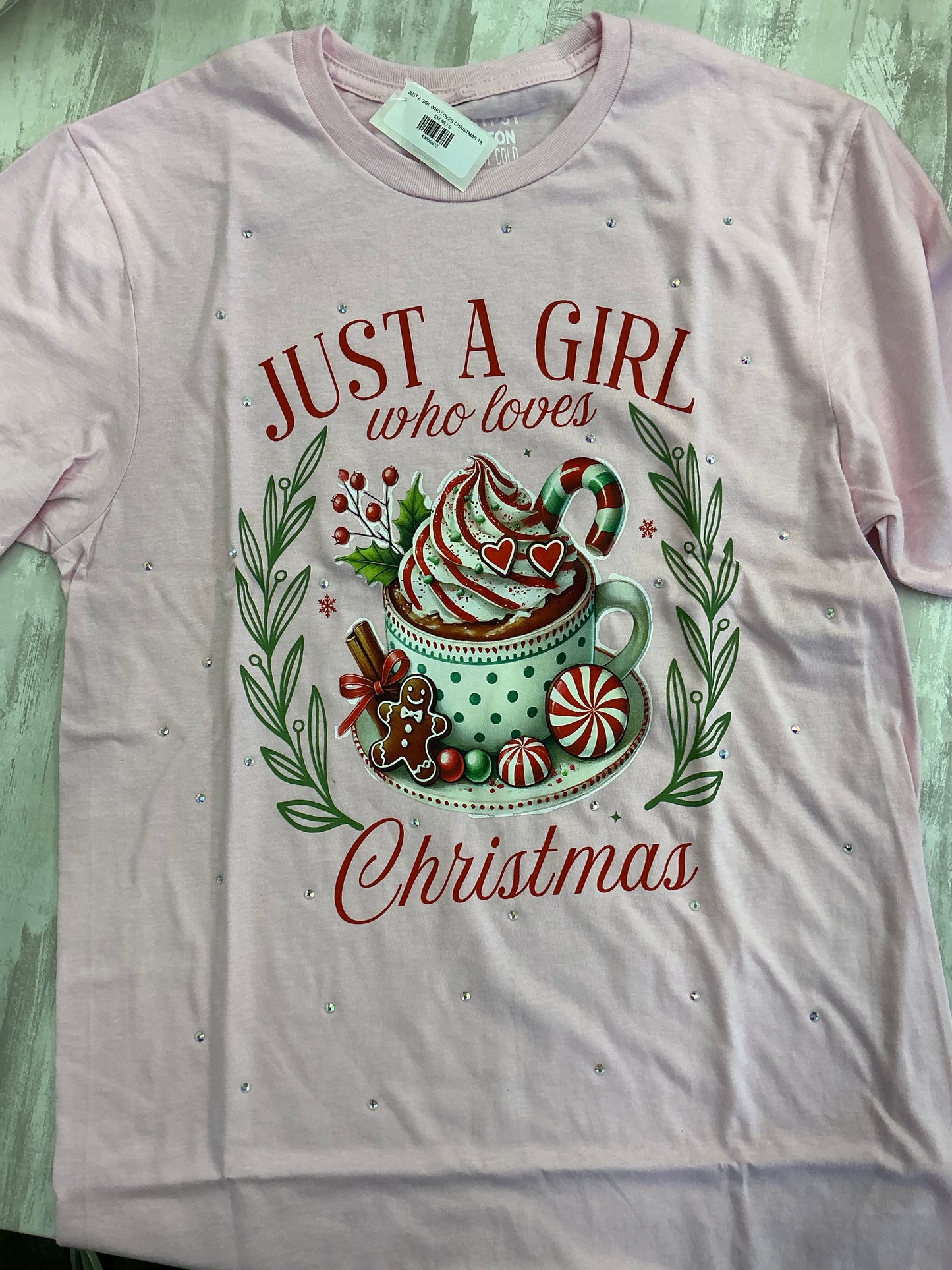 JUST A GIRL WHO LOVES CHRISTMAS TEE