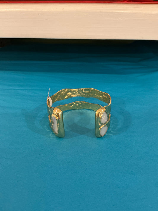 CUFF BRACLET
