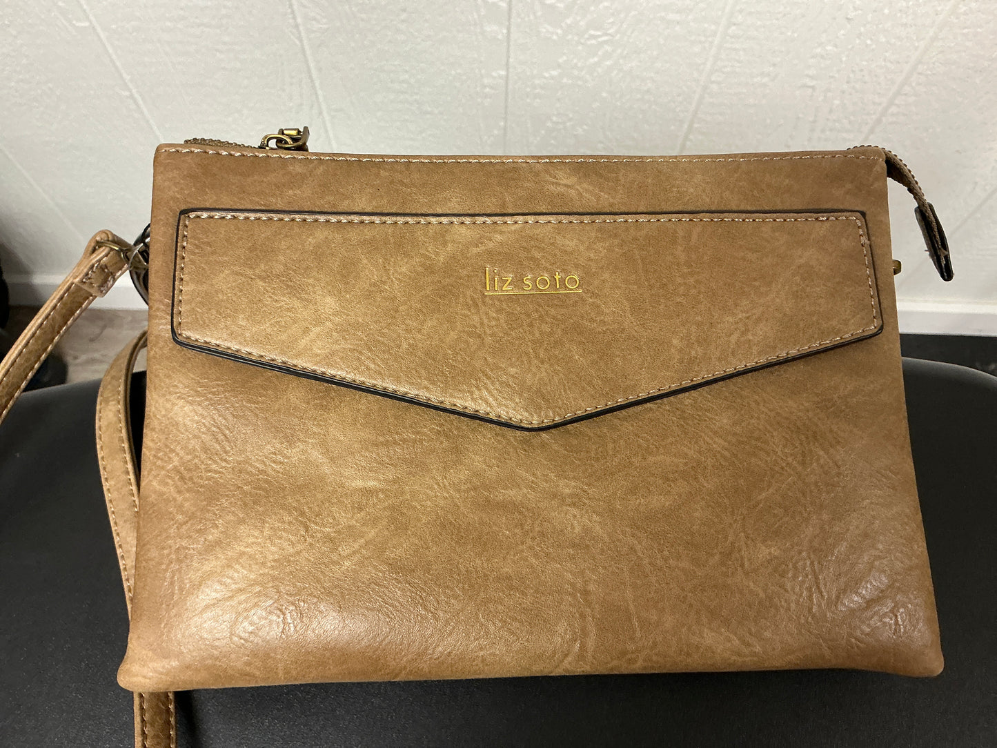 LEXI MED CROSSBODY OR WRISTLET