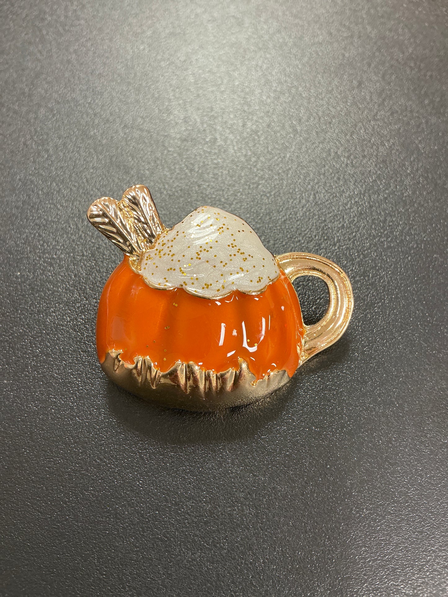 PUMPKIN SPICE PENDANT