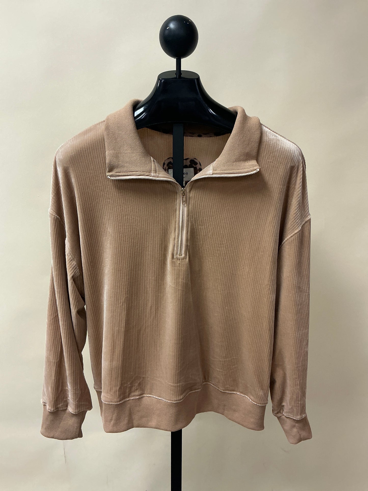 TAN ZIPPER JKT; LEOPARD TRIM