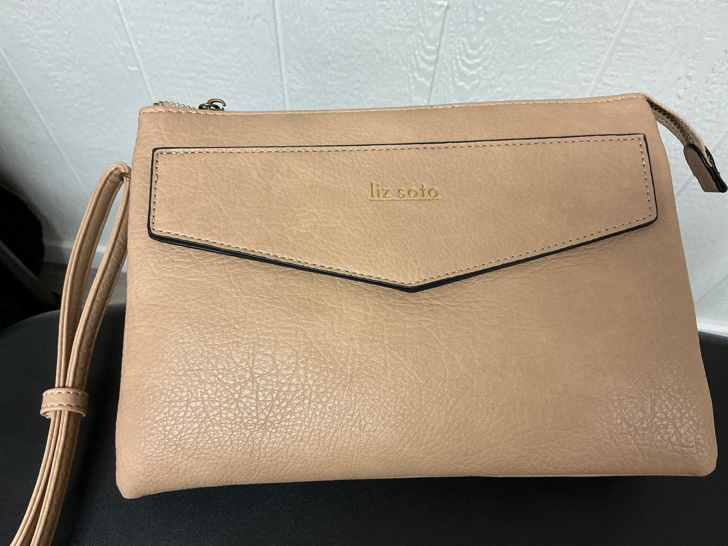 LEXI MED CROSSBODY OR WRISTLET