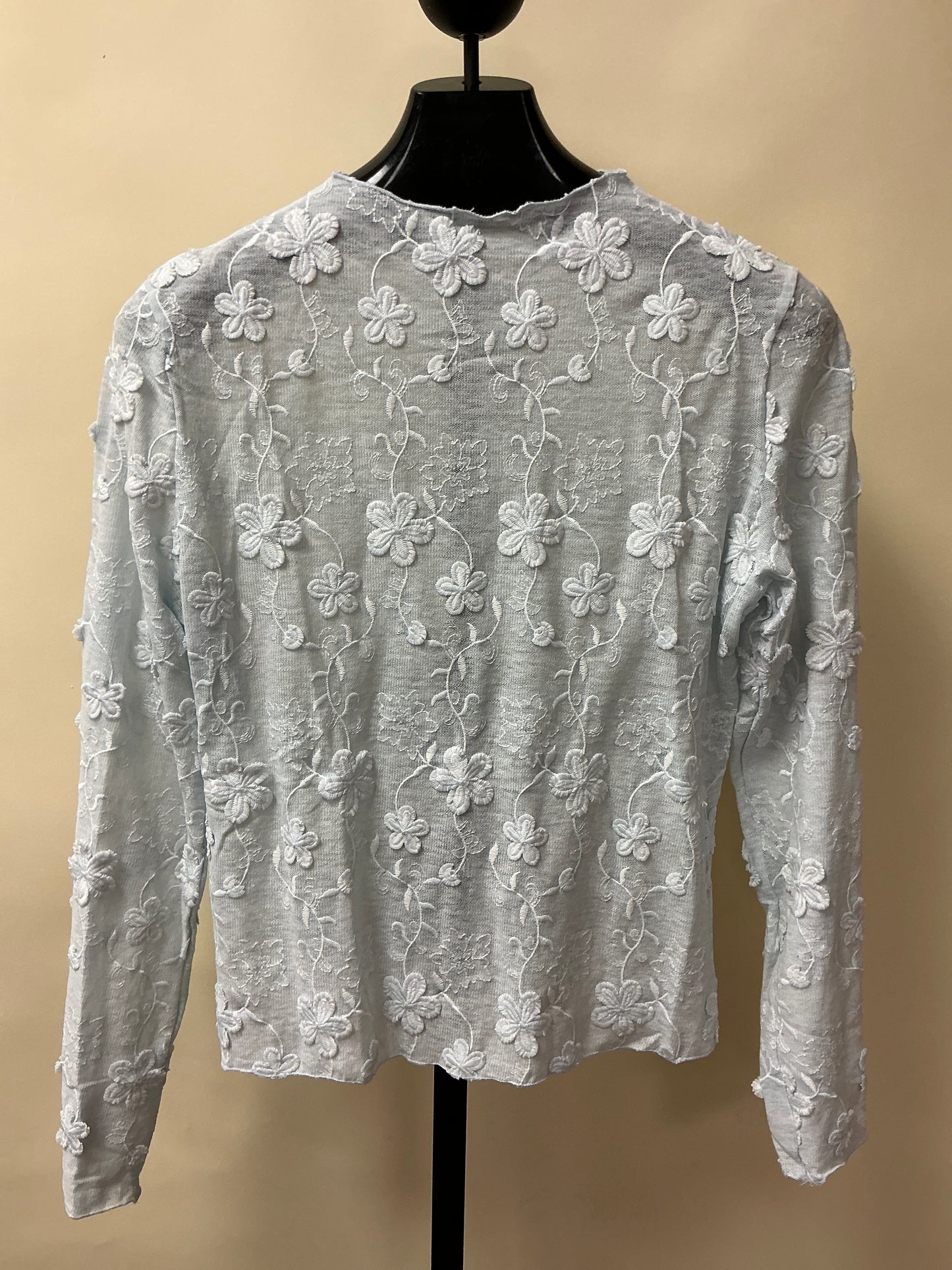 EMBOSSED LONG SLV TOP